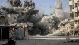 قصف عنيف